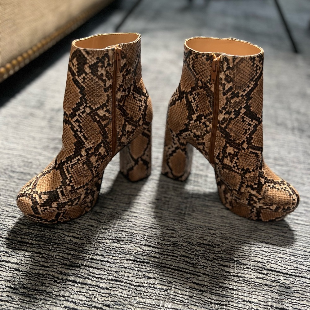 Snake Boot - Picture 4 of 5